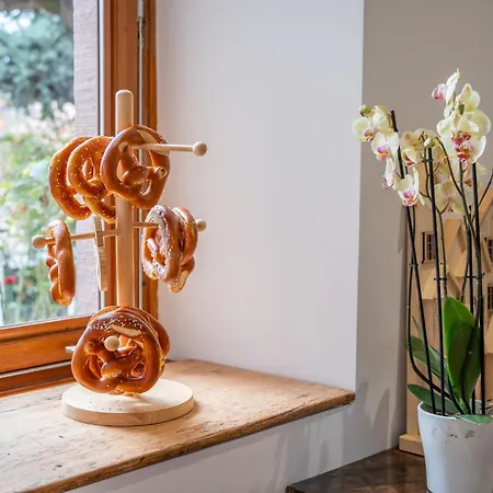 Rose Des Vents Bed & Breakfast *